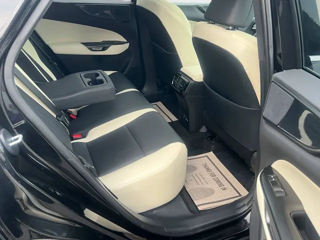 2024 Lexus NX 250 - Photo 10