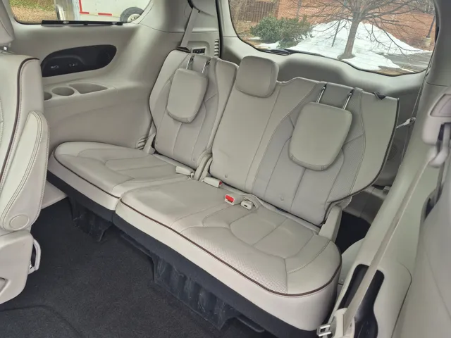 2017 Chrysler Pacifica Limited - Photo 16