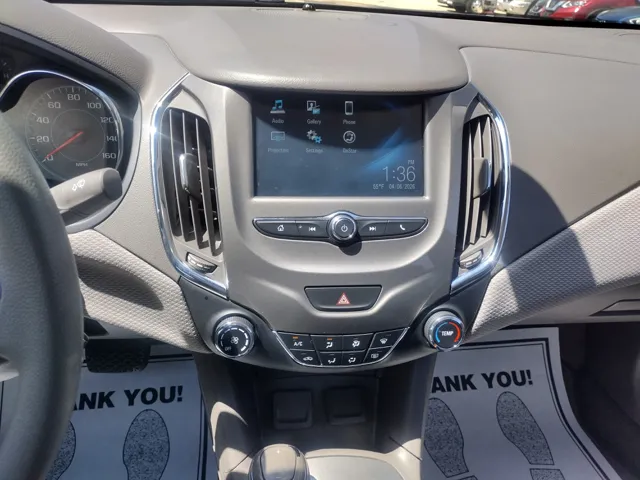 2018 Chevrolet Cruze LT - Photo 11