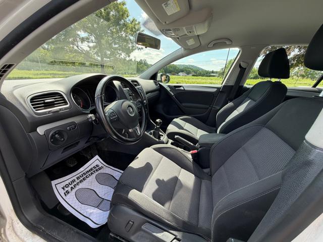 2014 Volkswagen Golf 2.0L 4-Door TDI
