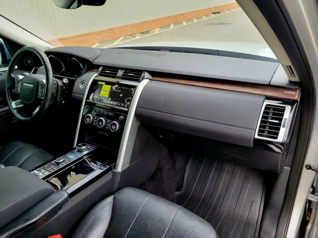 2017 Land Rover Discovery HSE - Photo 12