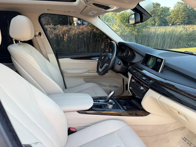 2015 BMW X5 xDrive35d - Photo 38