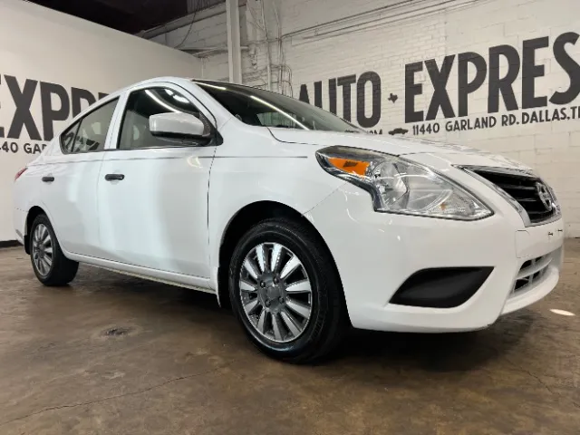 2016 Nissan Versa Sedan