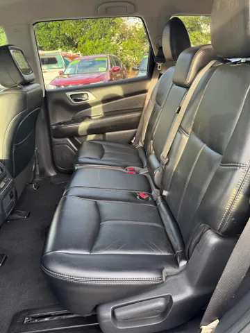 2015 Nissan Pathfinder SL - Photo 9