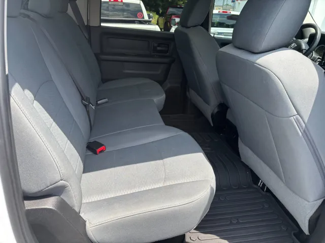 2017 Ram 2500 Tradesman photo 16