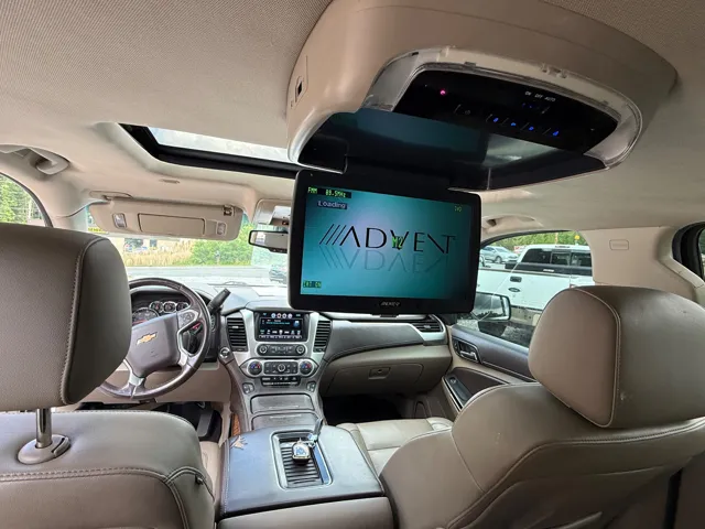 2016 Chevrolet Suburban LTZ - Photo 13