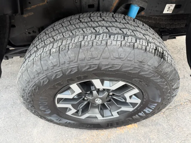 2023 Toyota Tacoma TRD Off Road - Photo 10