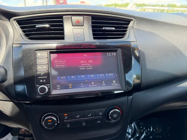 2019 Nissan Sentra S - Photo 7