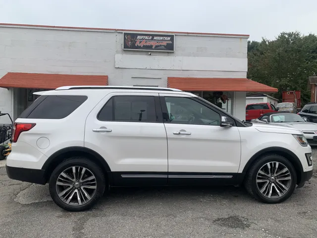 2017 Ford Explorer Platinum - Photo 11