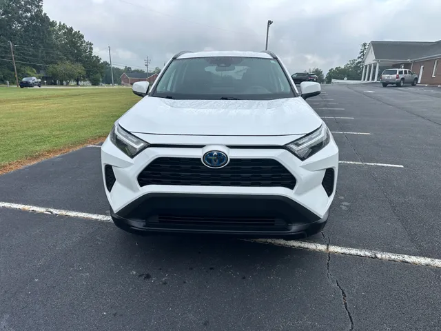 2022 Toyota RAV4 XLE - Photo 11