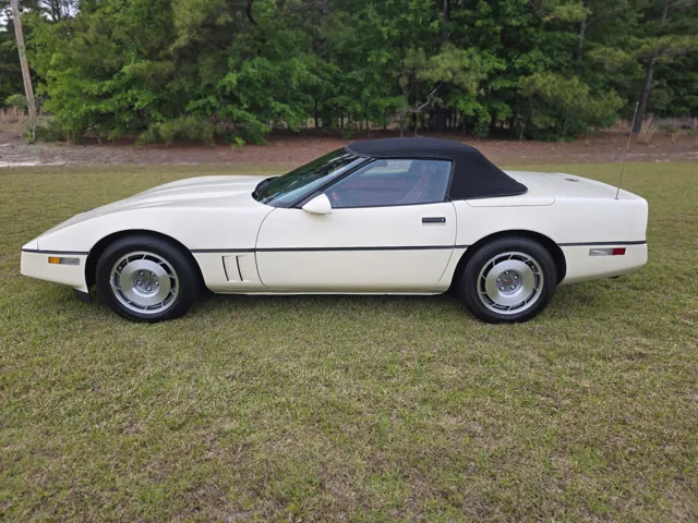 1987 Chevrolet Corvette - Photo 14