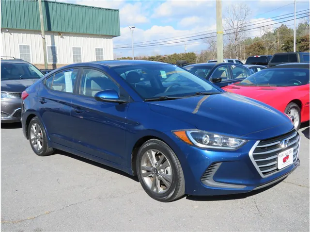 2018 Hyundai Elantra SEL's photo