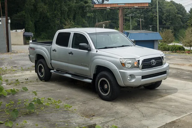 2011 Toyota Tacoma Base - Photo 9