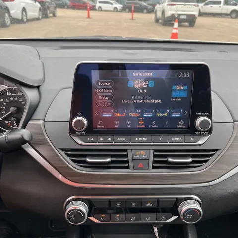 2024 Nissan Altima SV - Photo 14