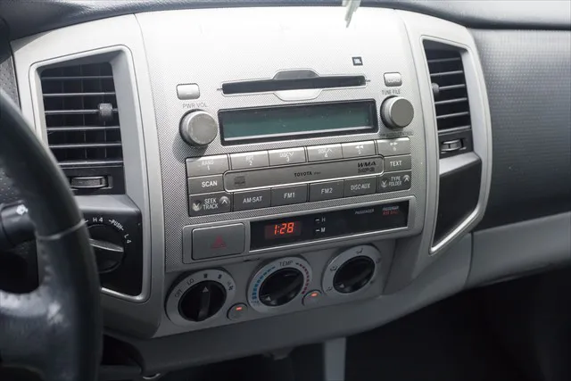 2011 Toyota Tacoma Base - Photo 17