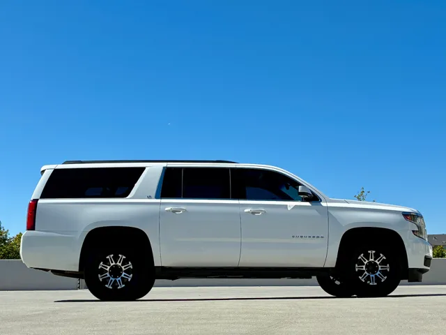 2015 Chevrolet Suburban LT - Photo 8