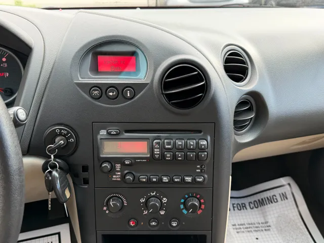 2005 Pontiac Grand Prix - Photo 20