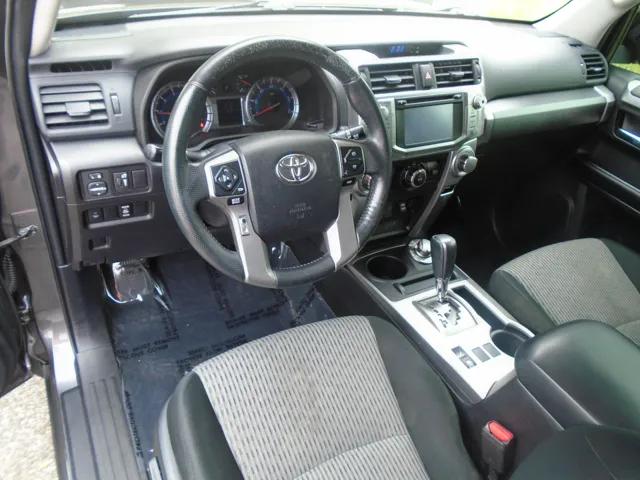 2016 Toyota 4Runner SR5 - Photo 34