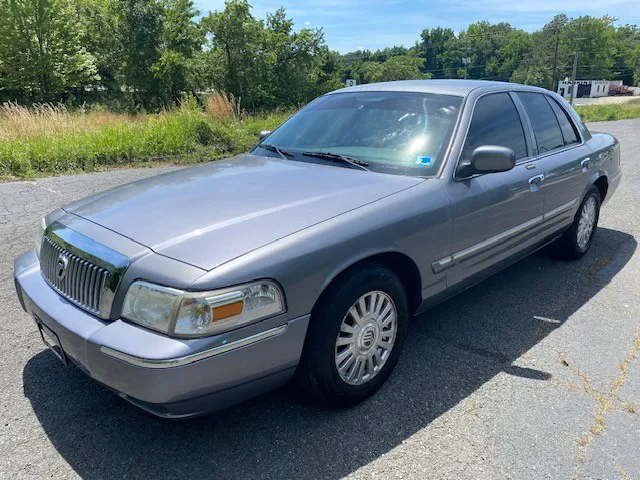 2006 Mercury Grand Marquis LS Premium's photo