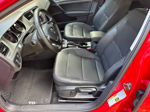 2015 Volkswagen Golf TDI SE - Photo 11