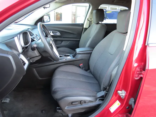 2015 Chevrolet Equinox LT photo 4