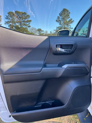 2020 Chevrolet Silverado 1500 LT - Photo 18