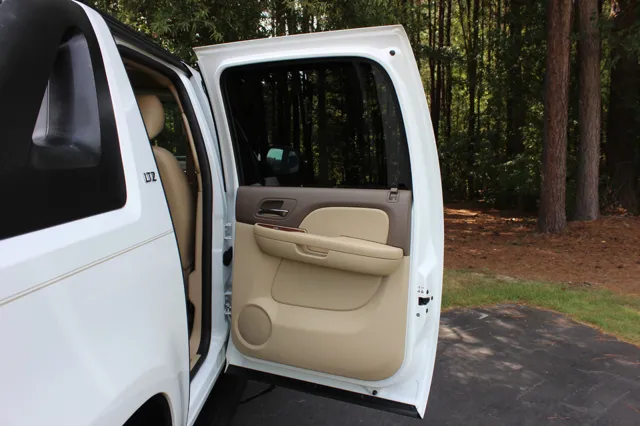 2010 Chevrolet Avalanche LTZ - Photo 16