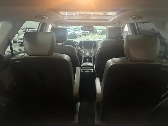 2017 Hyundai Santa Fe Limited Ultimate - Photo 17