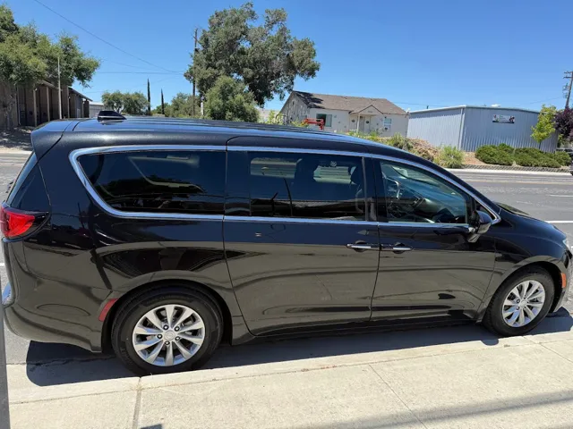 2018 Chrysler Pacifica Touring Plus - Photo 10