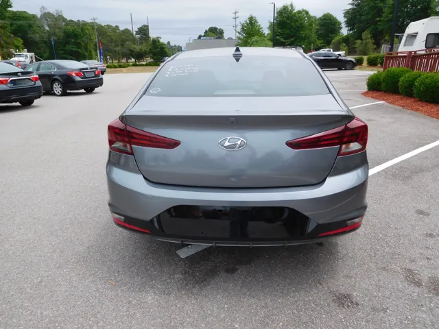 2019 Hyundai Elantra SEL - Photo 3