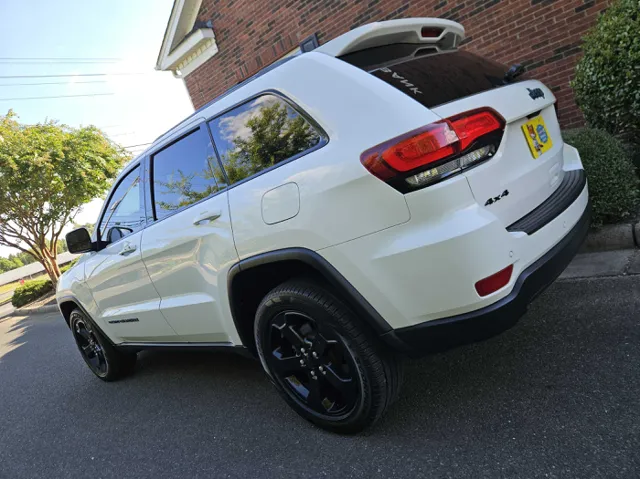 2020 Jeep Grand Cherokee Upland photo 3