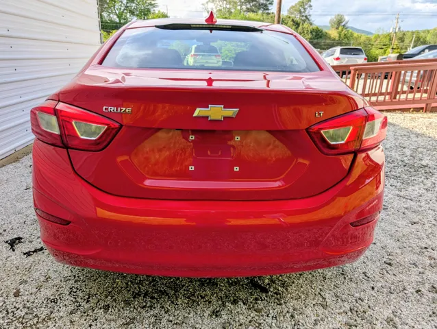 2017 Chevrolet Cruze LT - Photo 16