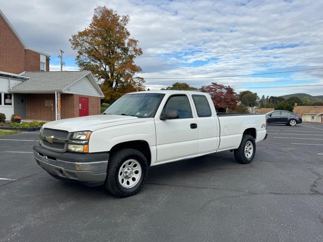 2005 Chevrolet Silverado 1500 Ext. Cab Long Bed 4WD