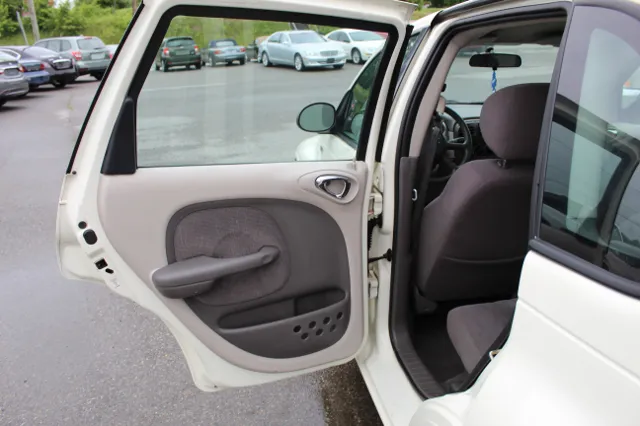 2005 Chrysler PT Cruiser Touring Edition - Photo 12