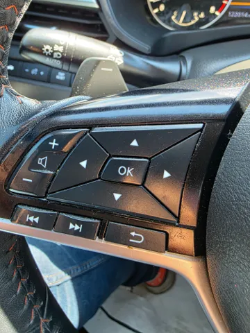 2020 Nissan Altima SR - Photo 13