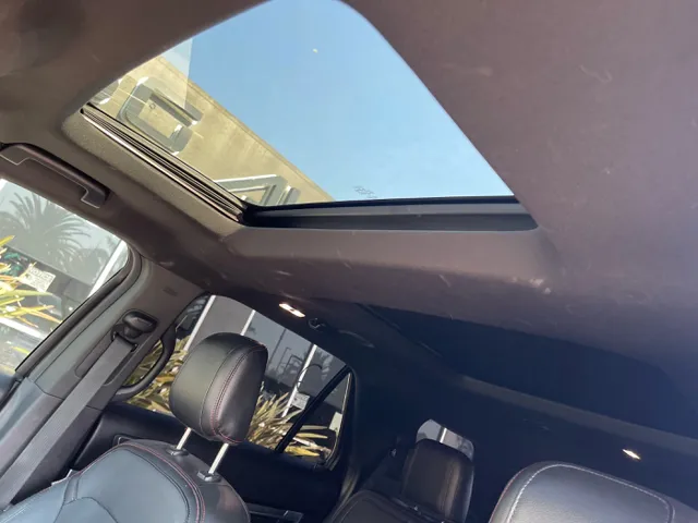 2018 Ford Explorer Sport photo 3