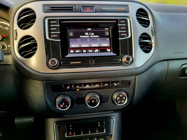 2016 Volkswagen Tiguan S - Photo 9