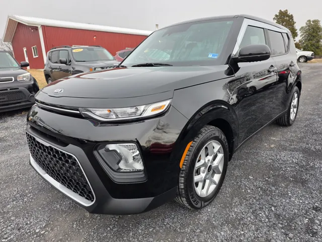 2021 Kia Soul 2.0L S IVT's photo