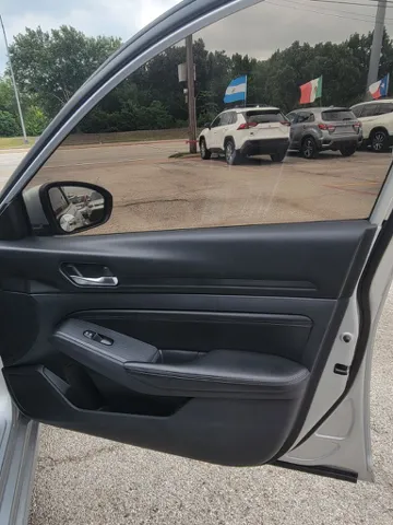 2019 Nissan Altima S - Photo 11