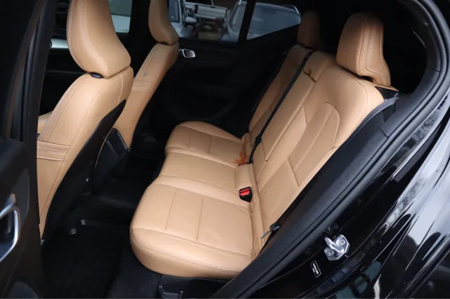 2020 Volvo XC40 Momentum - Photo 32