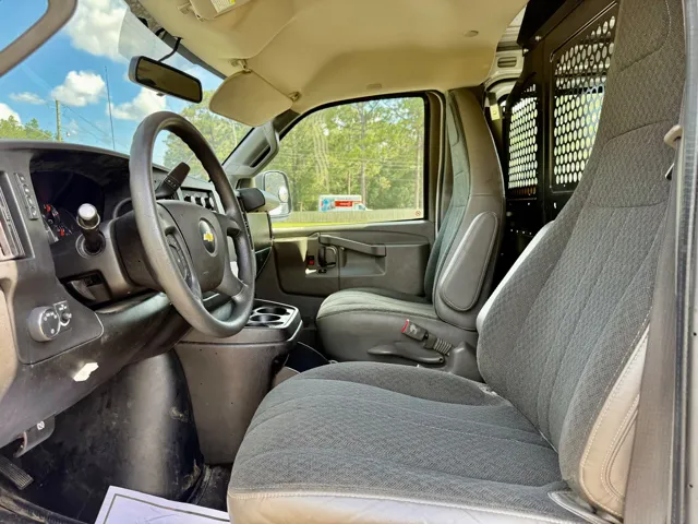 2020 Chevrolet Express Cargo Work Van - Photo 16