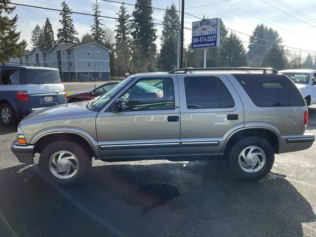 1998 Chevrolet Blazer Base