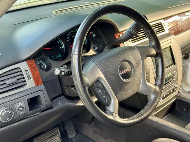 2012 GMC Yukon XL SLT - Photo 13
