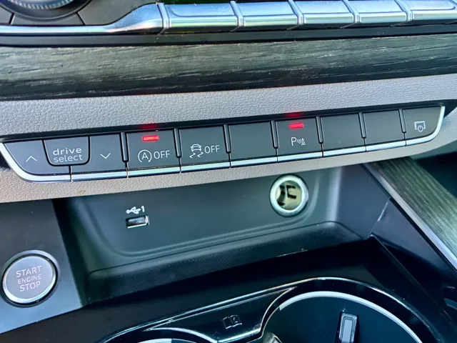 2022 Audi A4 Premium Plus - Photo 26