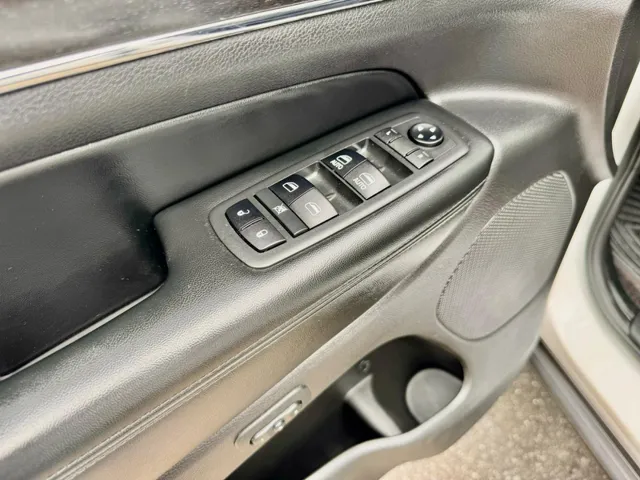 2018 Jeep Grand Cherokee Limited Sterling Edition - Photo 12