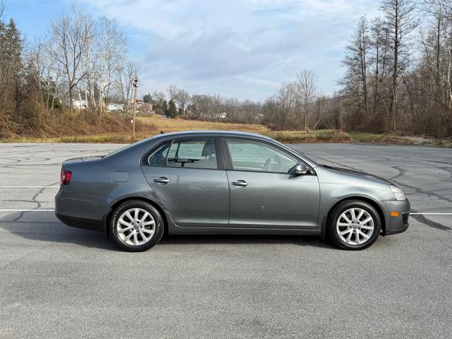 2010 Volkswagen Jetta LIMITED 2.5L