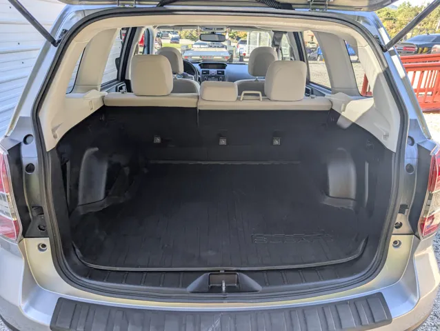 2014 Subaru Forester 2.5i photo 15