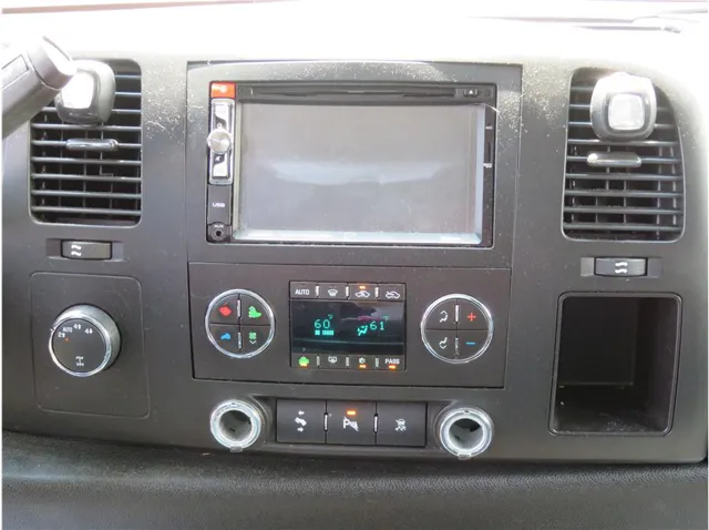 2009 Chevrolet Silverado 1500 LT Z71 photo 2
