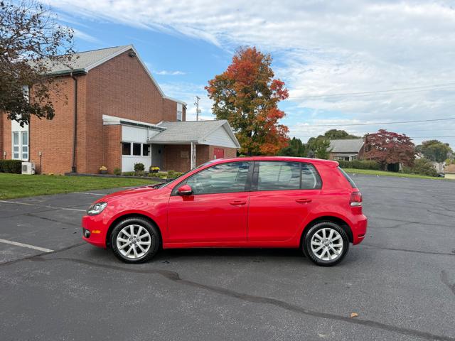 2012 Volkswagen Golf 2.0L 4-Door TDI