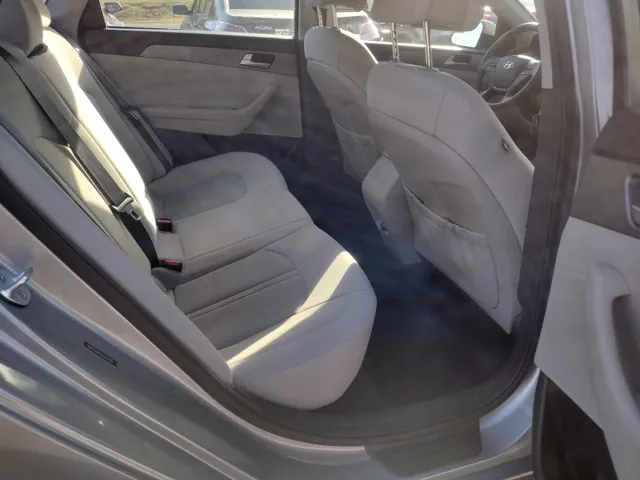 2016 Hyundai Sonata SE - Photo 17
